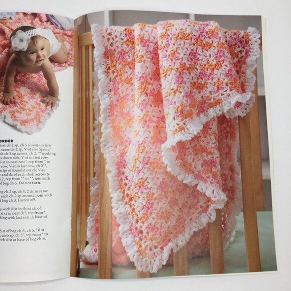 Annie's Crochet Sweet & Simple Baby Blankets Glenda Winkleman 6 Cuddly Projects - Picture 7 of 10